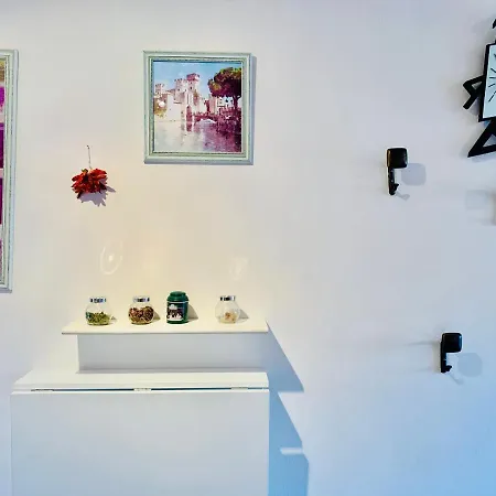 Ariel Apt Punta Gro' シルミオーネ